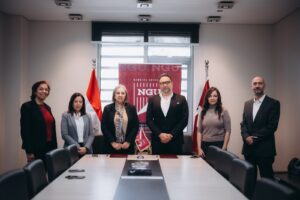 0e1c00c8 df32 444a 959d e5c5f395f8f7