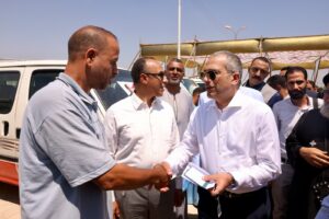 بالصور..رئيس البنك الزراعي المصري ومحافظ المنيا يوقعان بروتوكول تعاون لتمويل المنتفعين بأراضي أملاك الدولة 2 IMG 20250712 WA0151