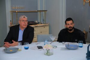 بالصور .. قناة النهار تجمع نجومها في عشاء عمل احتفالي.. والكحكي: روحكم هي سرّ النجاح الذي نفتخر به 2 FB IMG 1764431668514