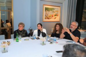 بالصور .. قناة النهار تجمع نجومها في عشاء عمل احتفالي.. والكحكي: روحكم هي سرّ النجاح الذي نفتخر به 5 FB IMG 1764431694613